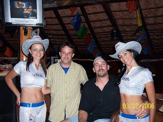 Image cn15.gif for directory Cancun Nights