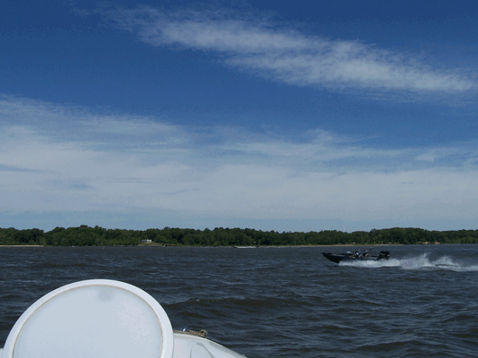 Image Collins_first_boat_ride_12.gif for directory Collins first boat ride